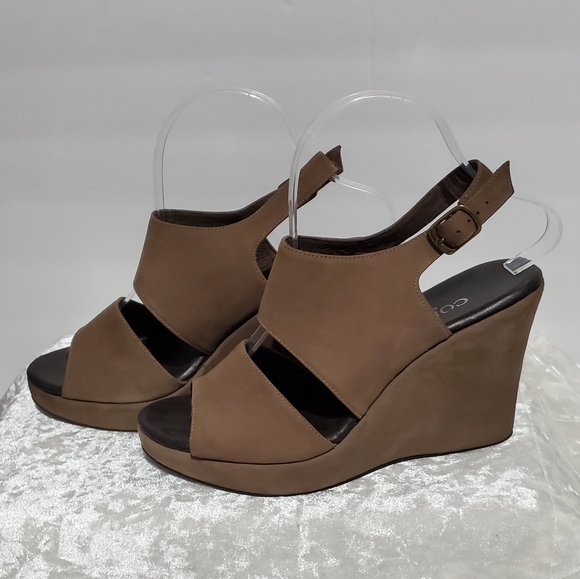 Cordani Calzature Tan Suede Wedge Sandals - Picture 1 of 6